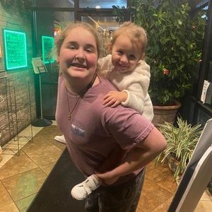 Meet your Posher, Kelli